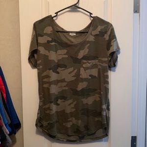 Camo top! Very comfortable and lightweight